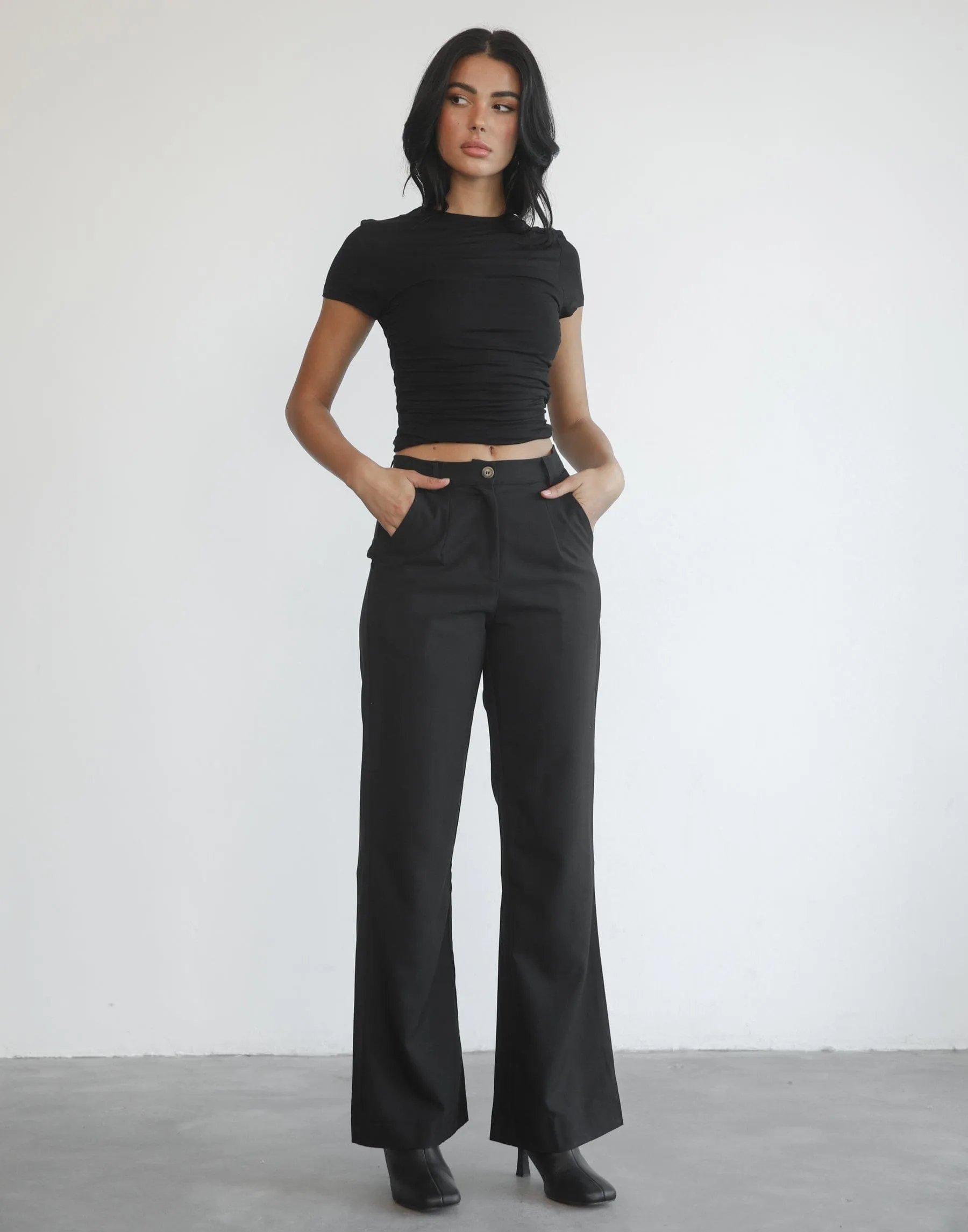 Essence Pants (Black)