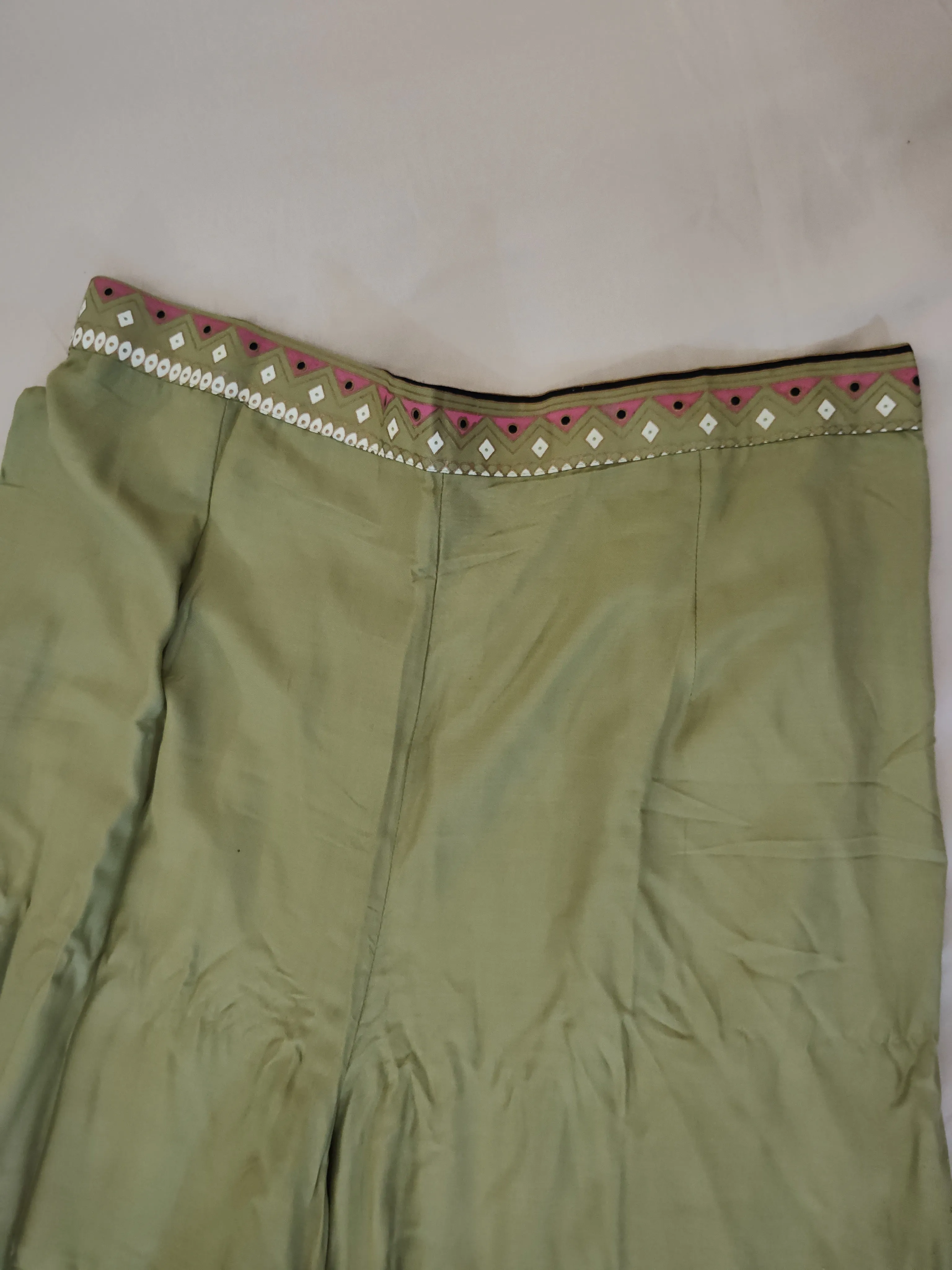 Fabulous Light Green Palazzo Pants With White And Pink pattern