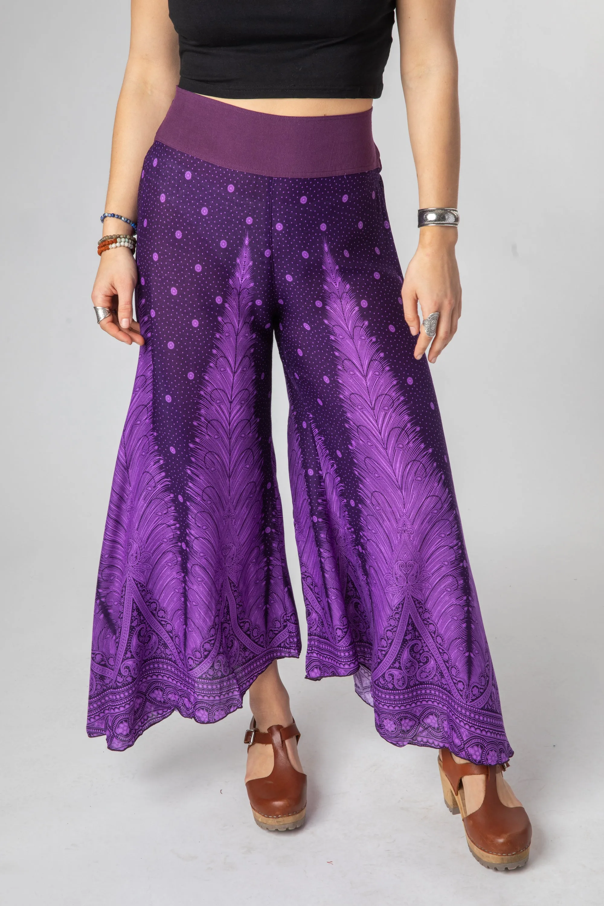 Harmony Feather Print Gaucho Pants