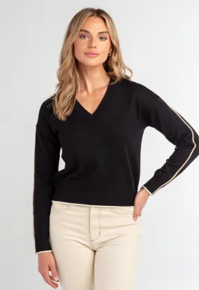 Red Haute - V-Neck Sweater Black