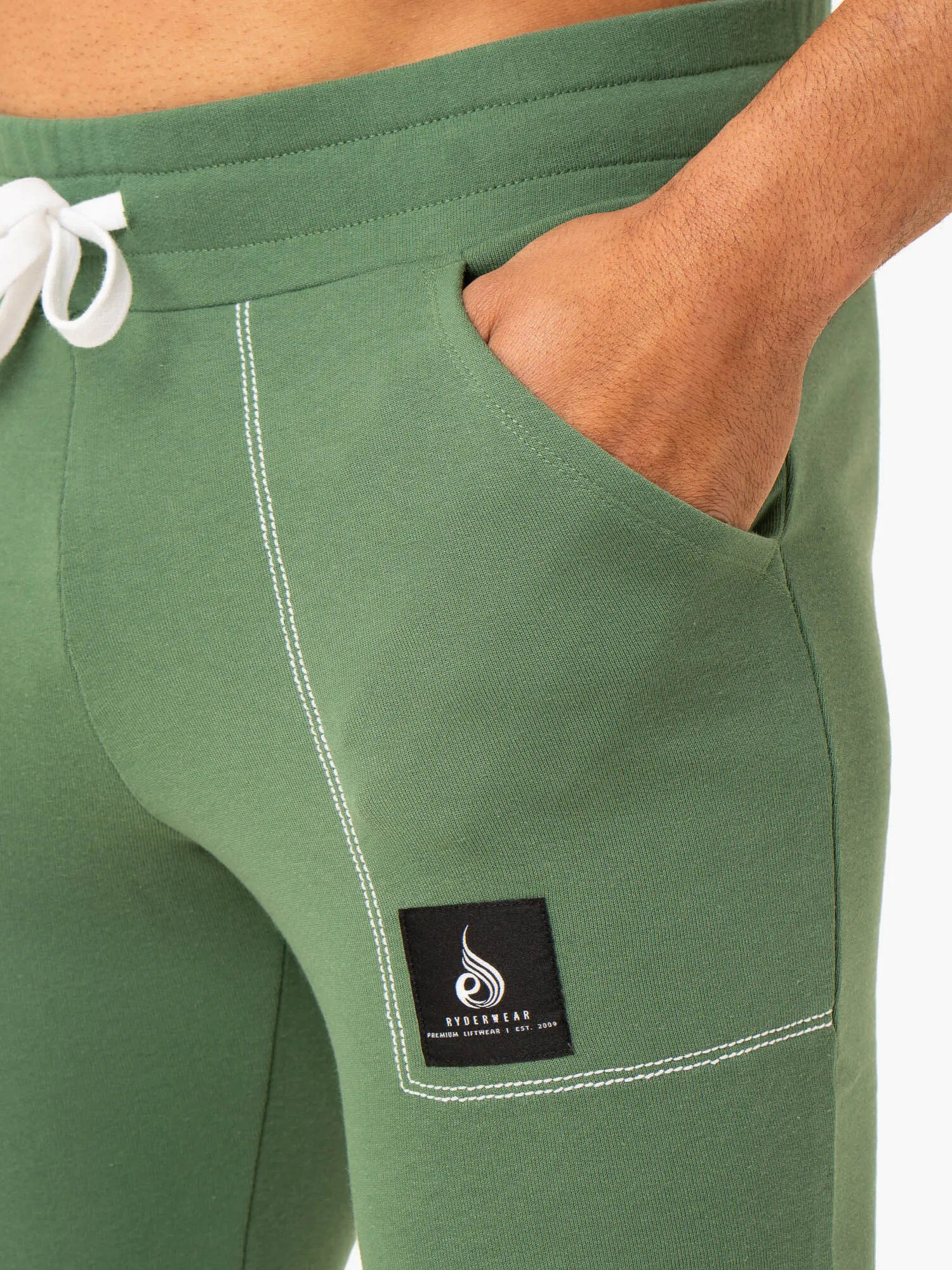 Vital Track Pant - Green